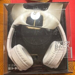 Switch Back Twist Out Speaker Wireless Headphones. Brand New in Box.